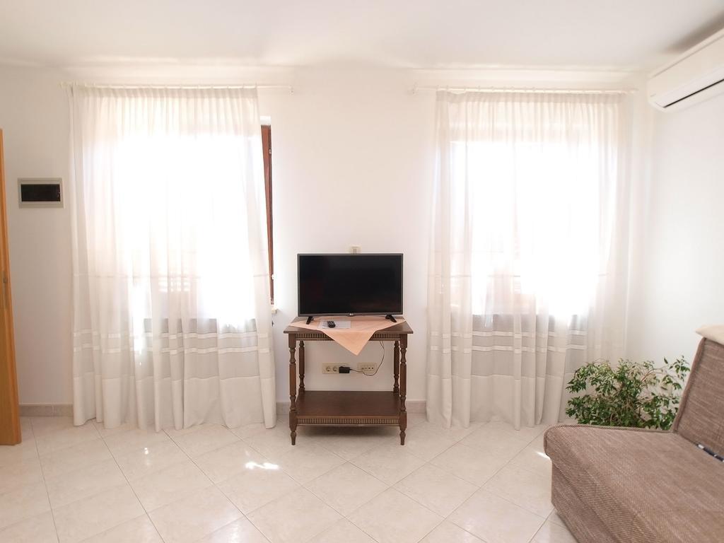 Apartments Milan 1457 罗维尼 外观 照片