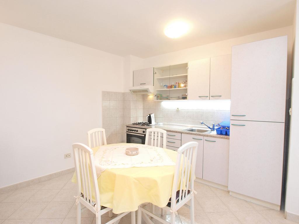 Apartments Milan 1457 罗维尼 外观 照片