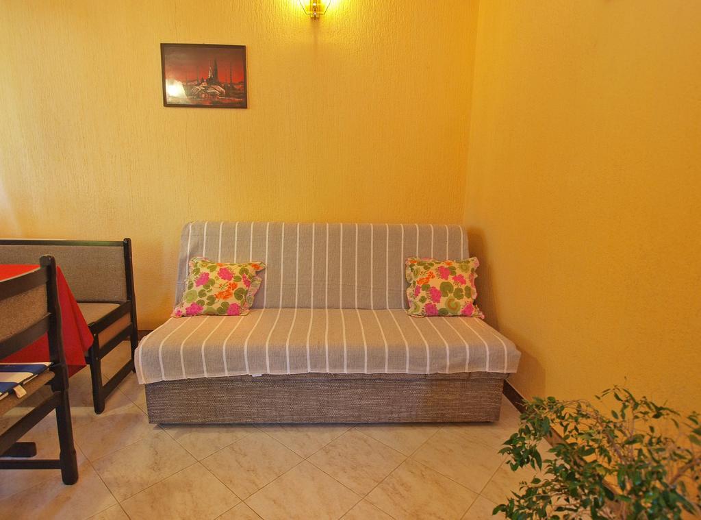 Apartments Milan 1457 罗维尼 外观 照片